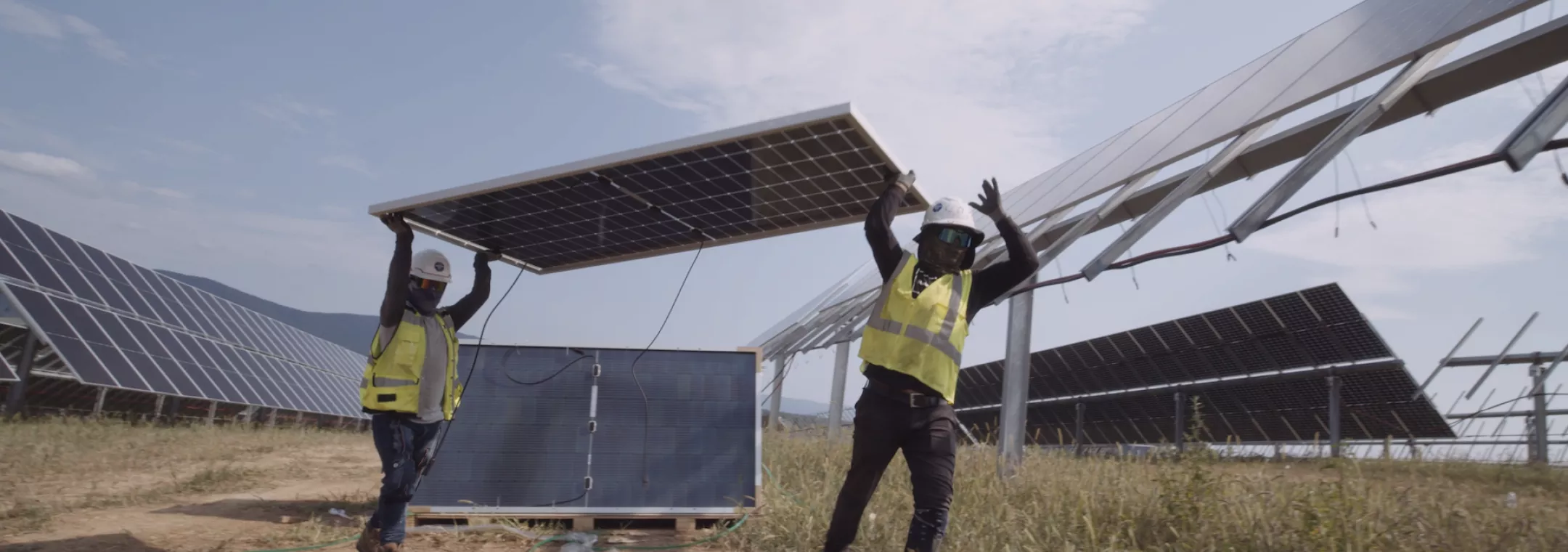 Constructing Great Cove – Installing solar panels at Great Cove II.png